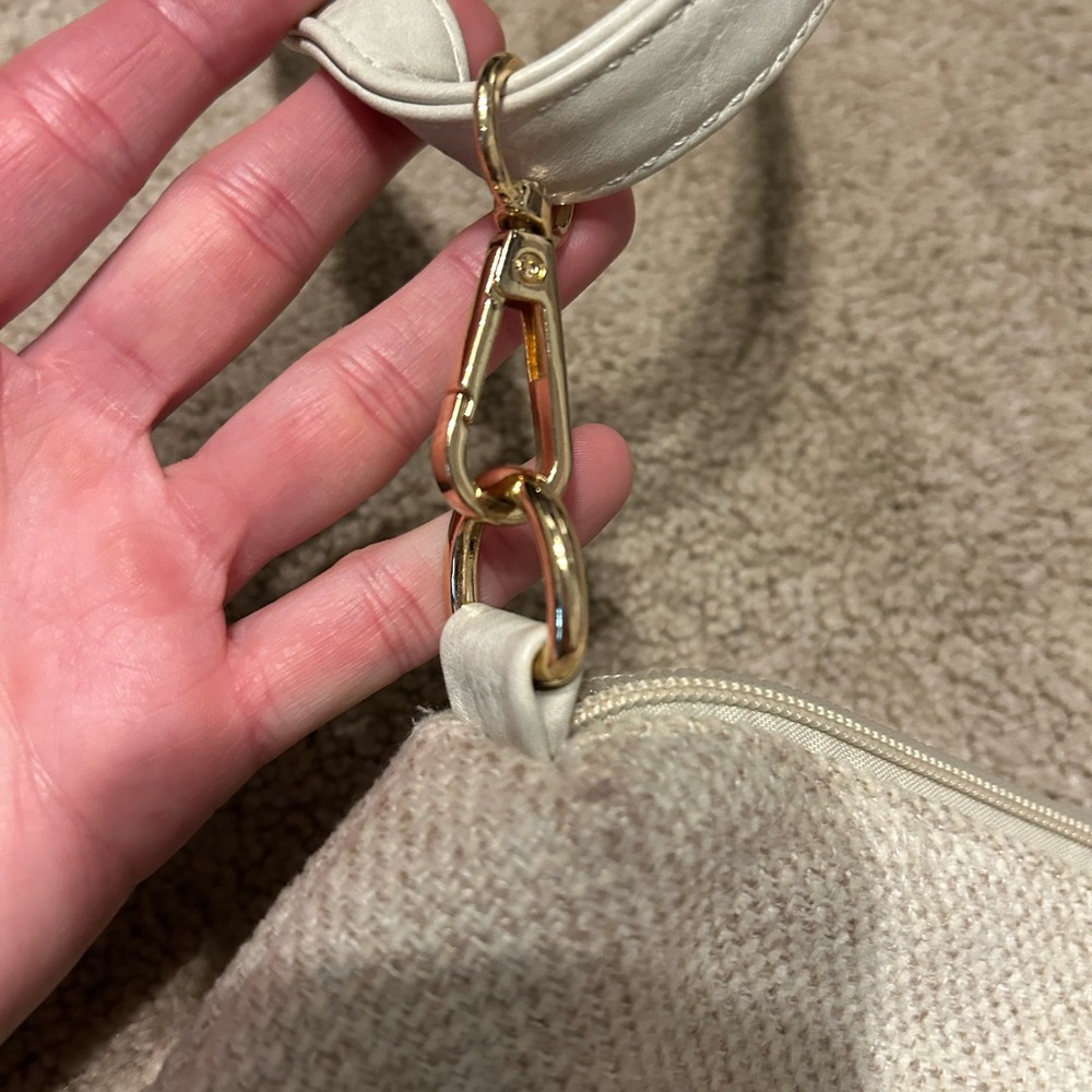 Jen & Co Cream Crossbody Bag Neutral Minimal Vegan Leather Strap Gold Hardware - Picture 6 of 8